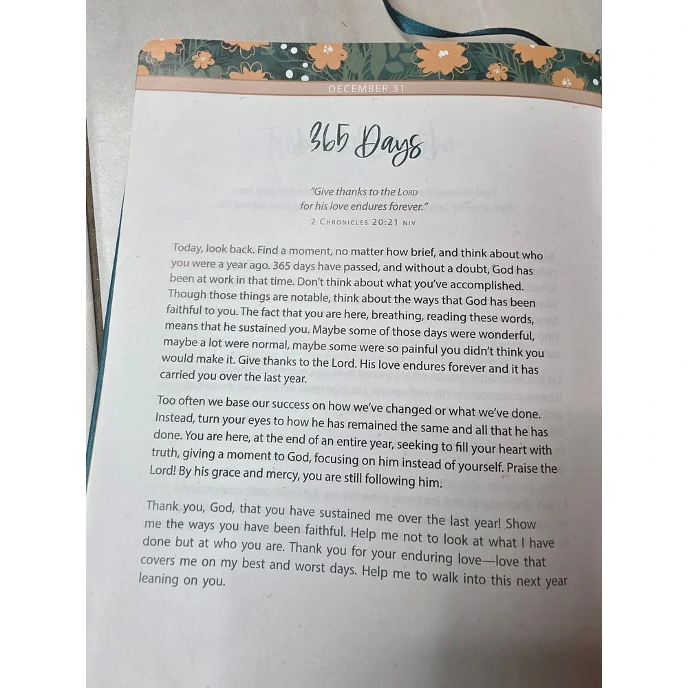 Daily‎ Strength for Mothers 365-Day Devotional Teal Faux Leather Floral Book